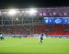 中欧入口-风云突变武汉三镇国际比赛日完成体检；全明星赛版图或变；话题不断；心理建设被强调(武汉三镇新赛季球衣)